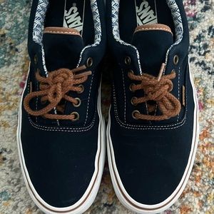 Men’s Low Top Vans